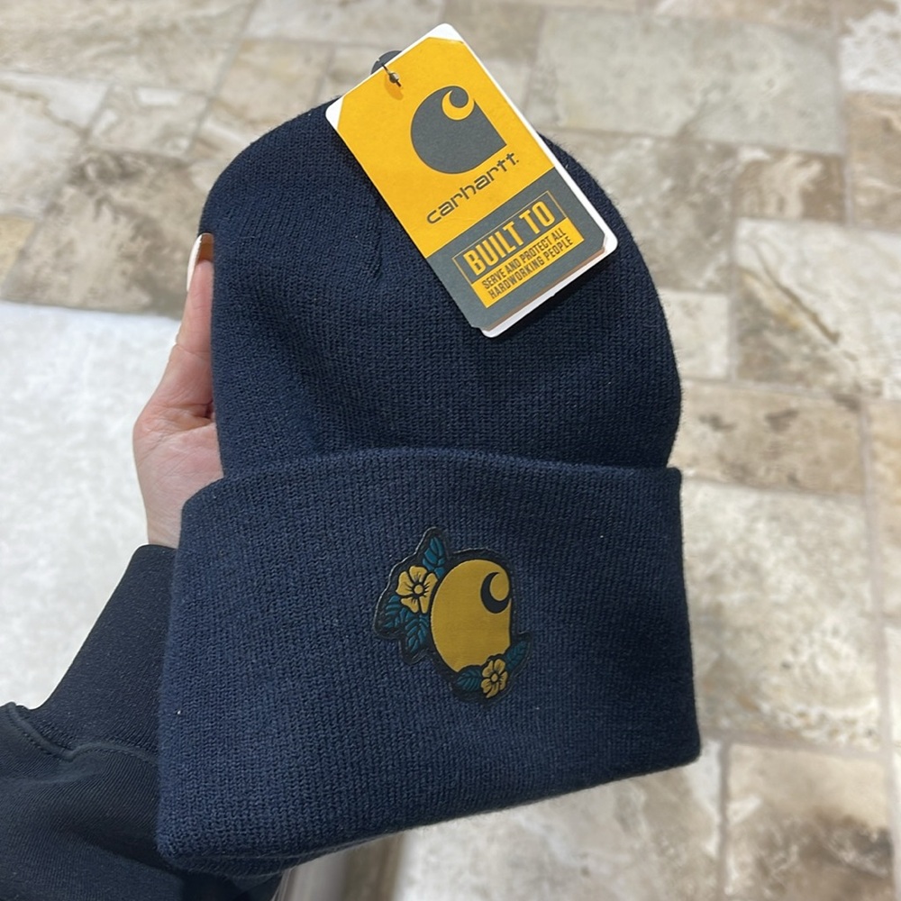 Carhartt Women's Cuffed Knit Floral Patch Beanie - Picture 8 of 8